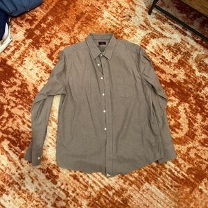 Untuckit long sleeve shirt.